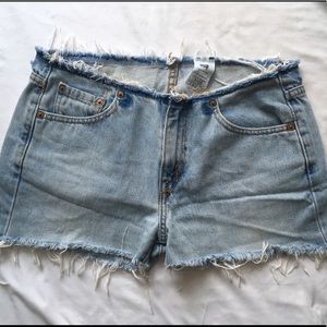 Levi’s cut off shorts size 6